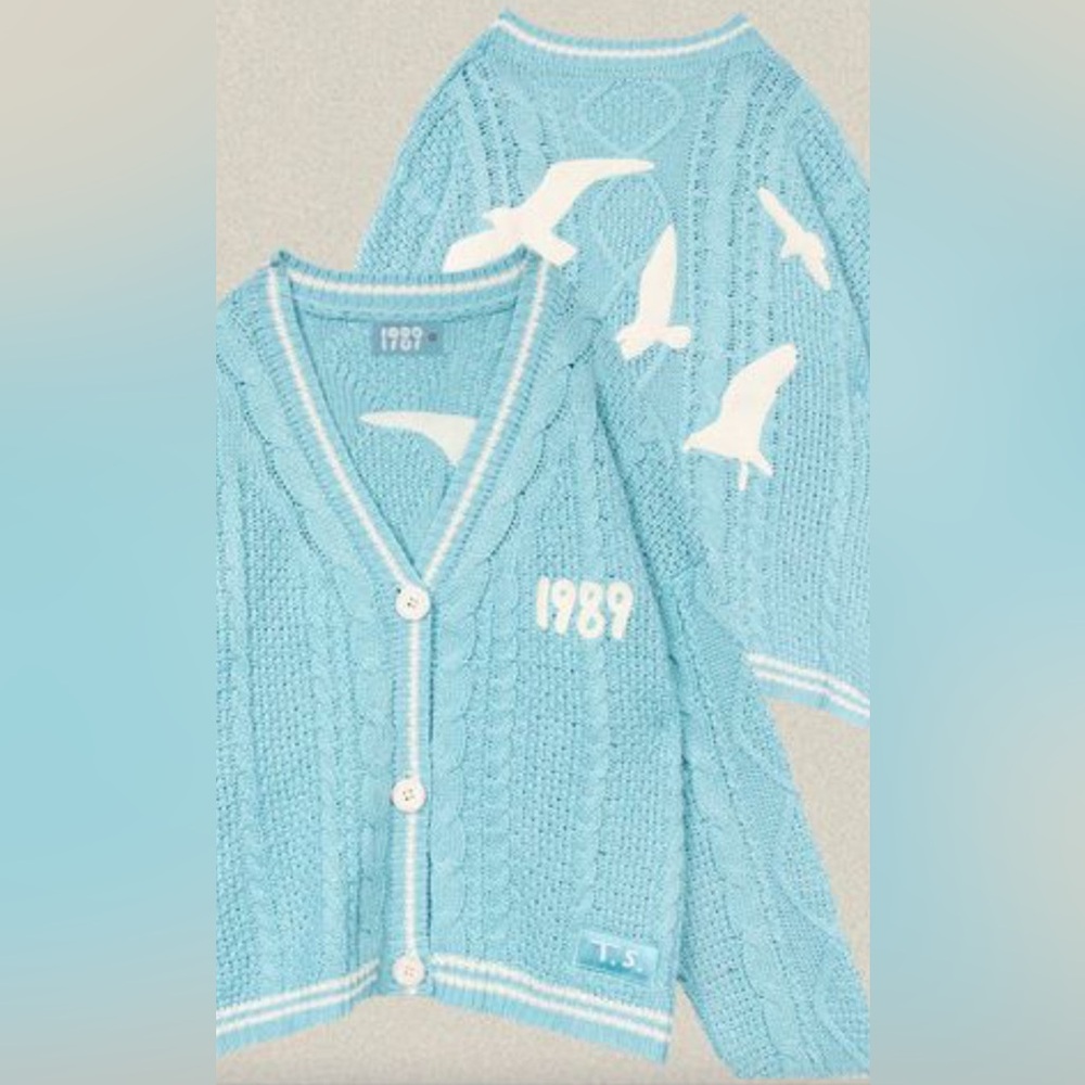 Taylor Swift 1989 (Taylor’s Version) Cardigan Size XS/SM